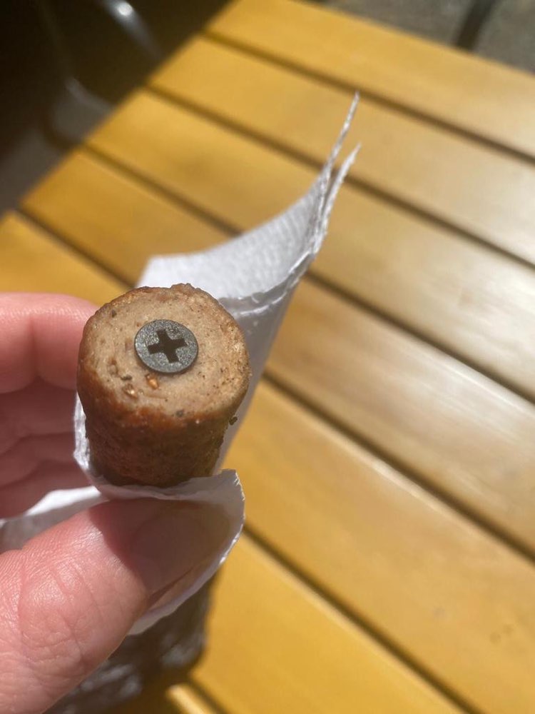 Giftköder-Wurst mit Nägeln-Profilbild