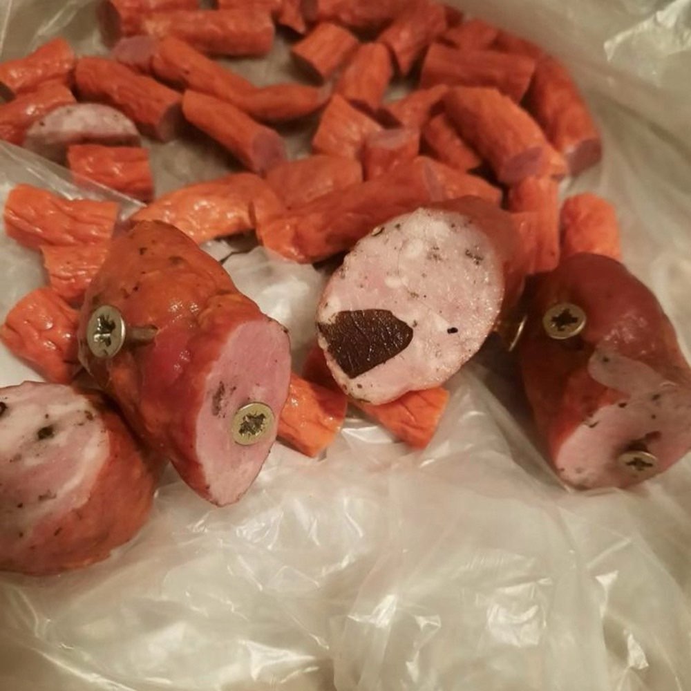 Giftköder-Wurststücke mit Schrauben Kupfermühle Waldrand-Profilbild