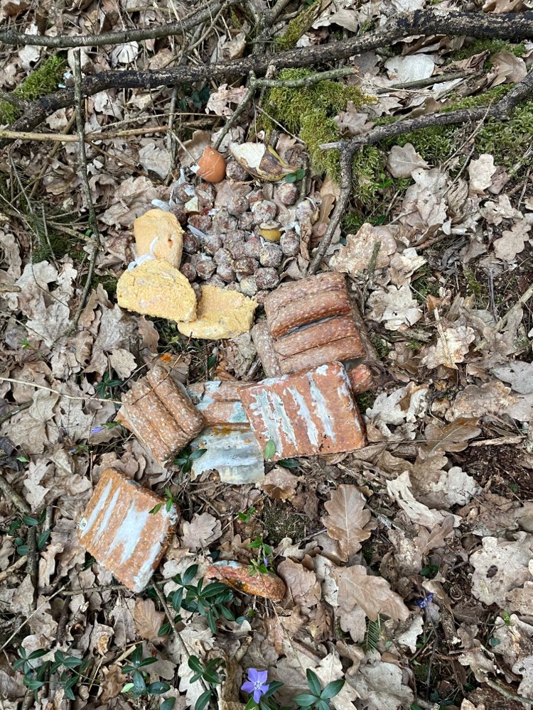 Giftköder-Großer Haufen Fleisch und Biomüll-Profilbild