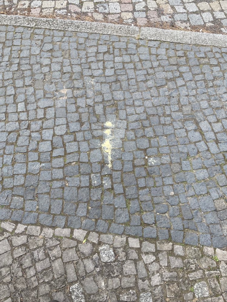 Giftköder-Helles gelbes Pulver auf dem Bürgersteig-Profilbild