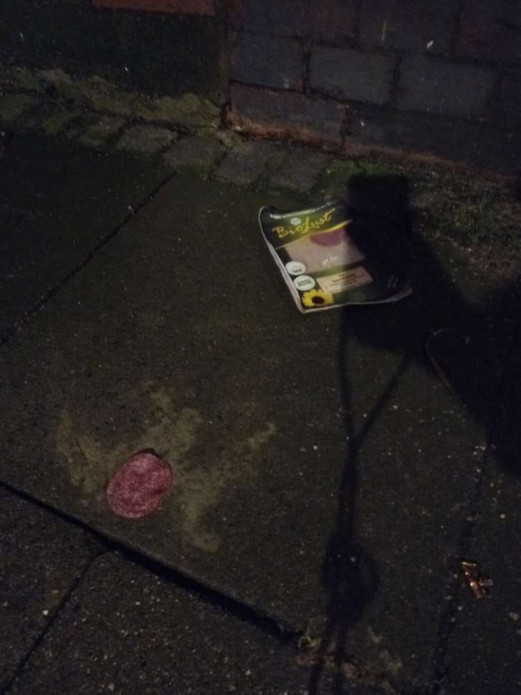 Giftköder-Offene Wurstpackung-Profilbild