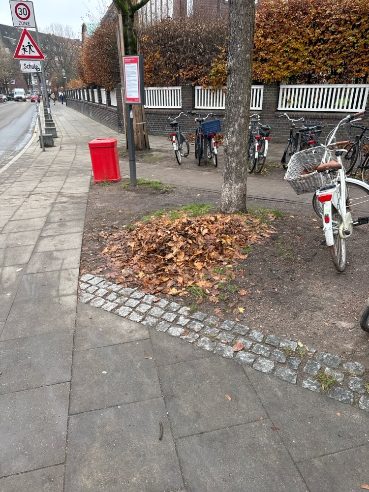 Giftköder-Futter pot. Giftköder im Laub verstreut-Profilbild