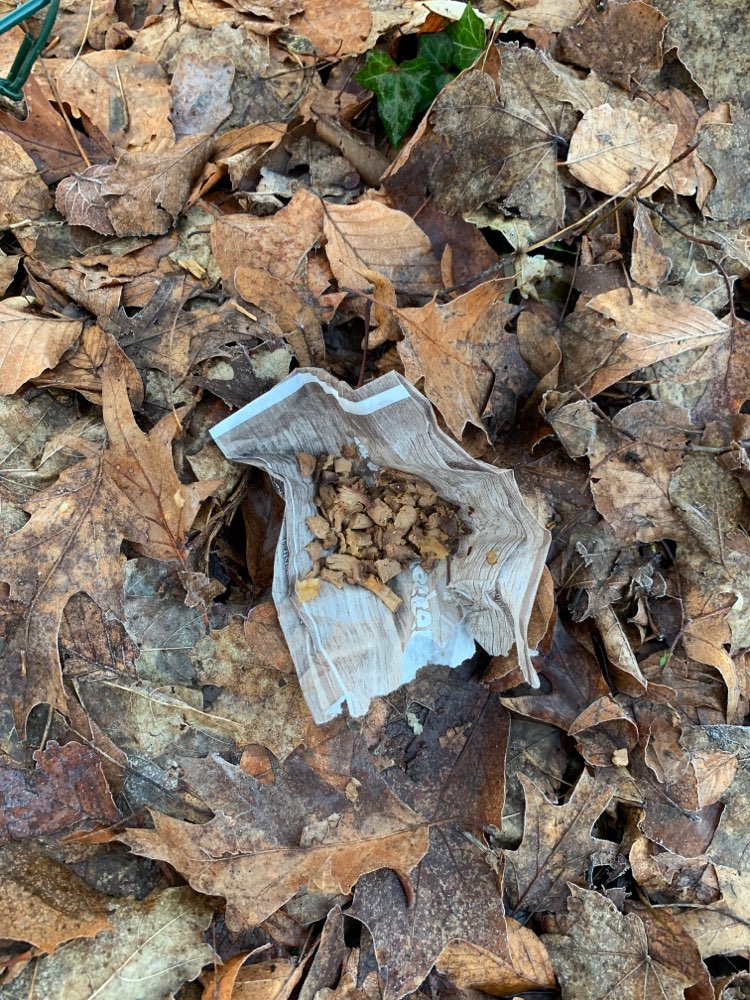 Giftköder-Verdächtiges Futter am Straßenrand-Profilbild