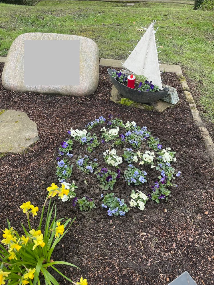 Giftköder-Verm. Schneckenkorn auf freiem Grab-Profilbild