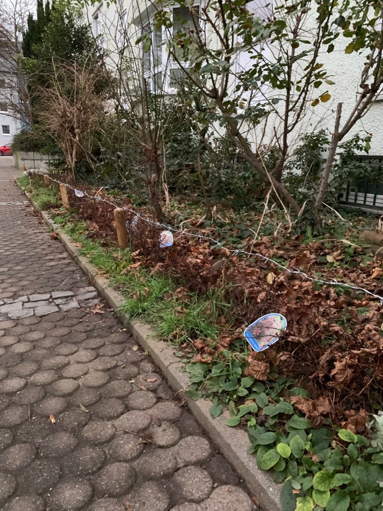 Giftköder-Achtung Stacheldraht in Wadenhöhe-Profilbild