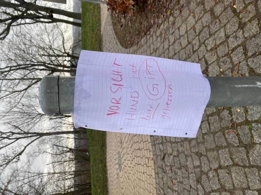 Giftköder-Zettel mit Hinweis auf Giftköder-Profilbild