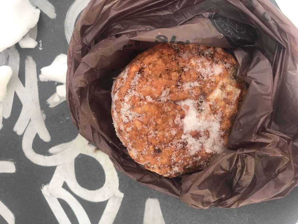 Giftköder-Möglicher Giftköder im Gebüsch-Profilbild