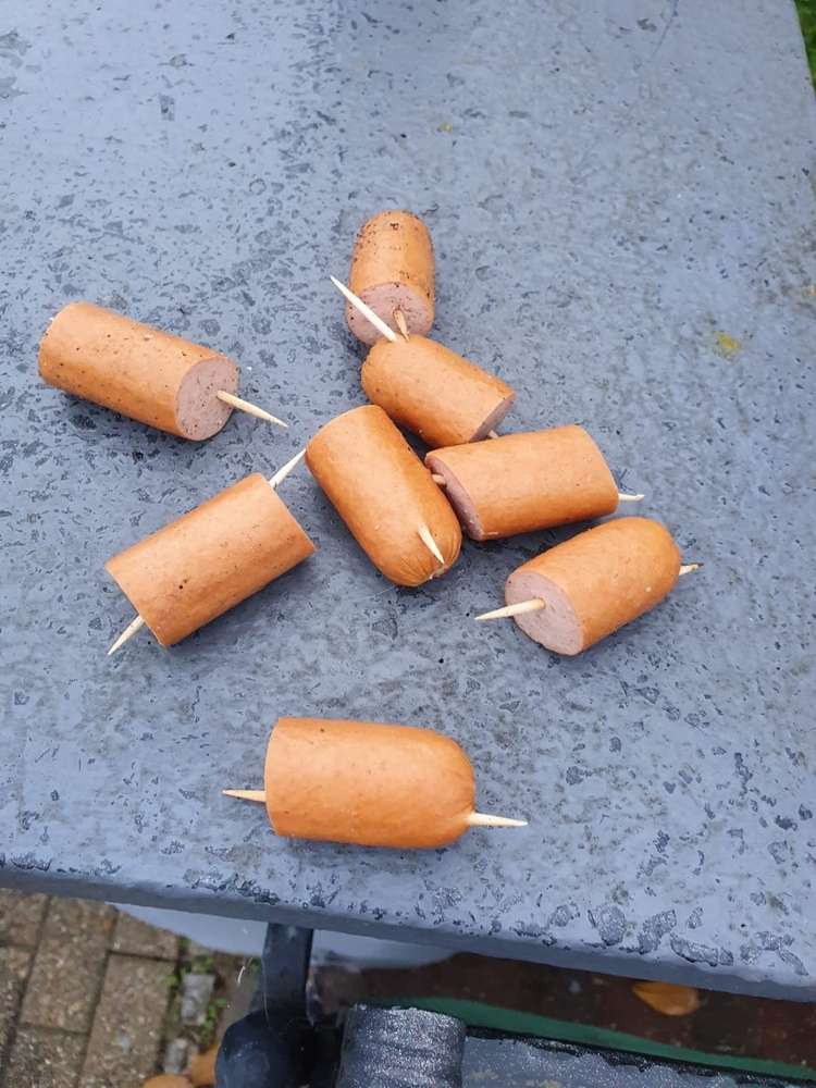 Giftköder-Wurst mir Spießen-Profilbild