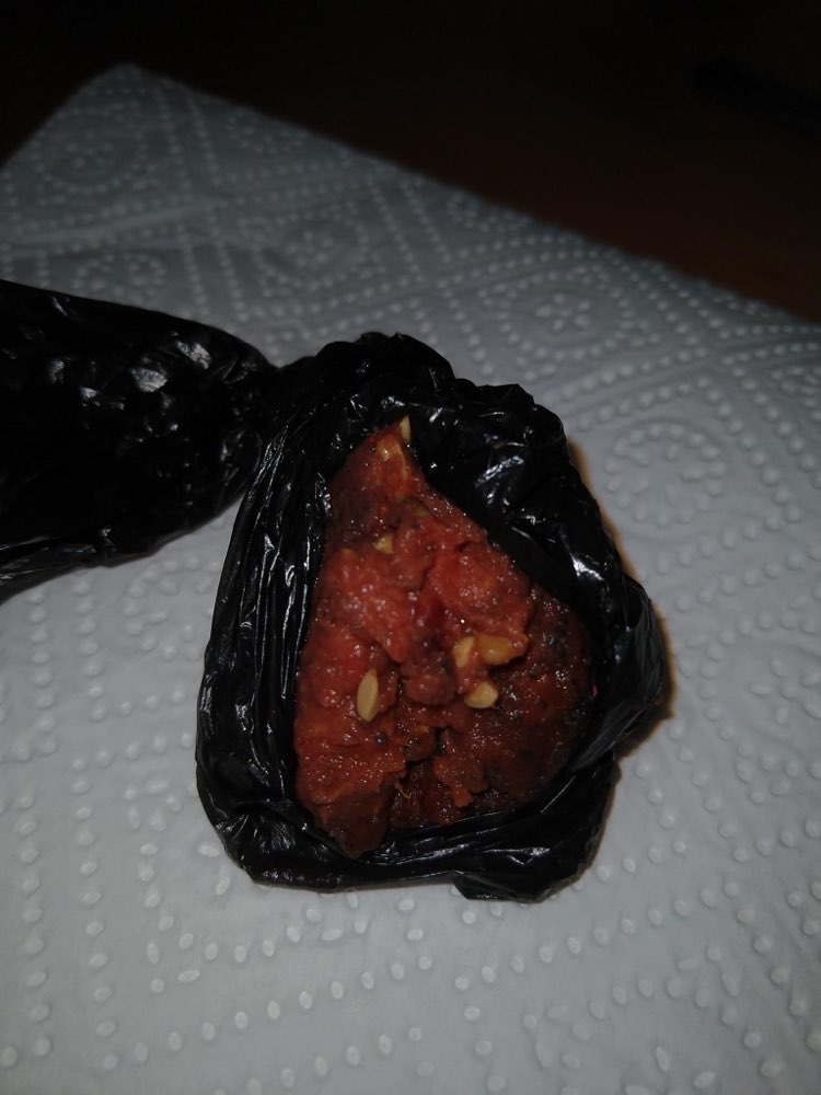 Giftköder-Hackfleisch mit gelben Körnern-Profilbild