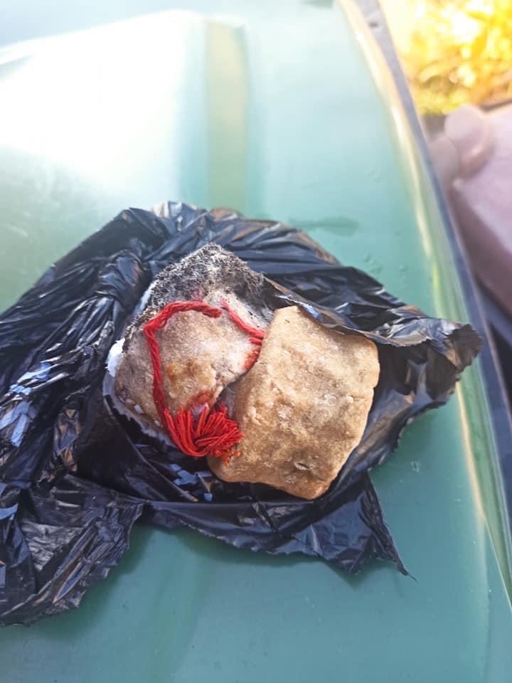 Giftköder-Giftköder + Zerbrochene Flaschen am Feld-Profilbild