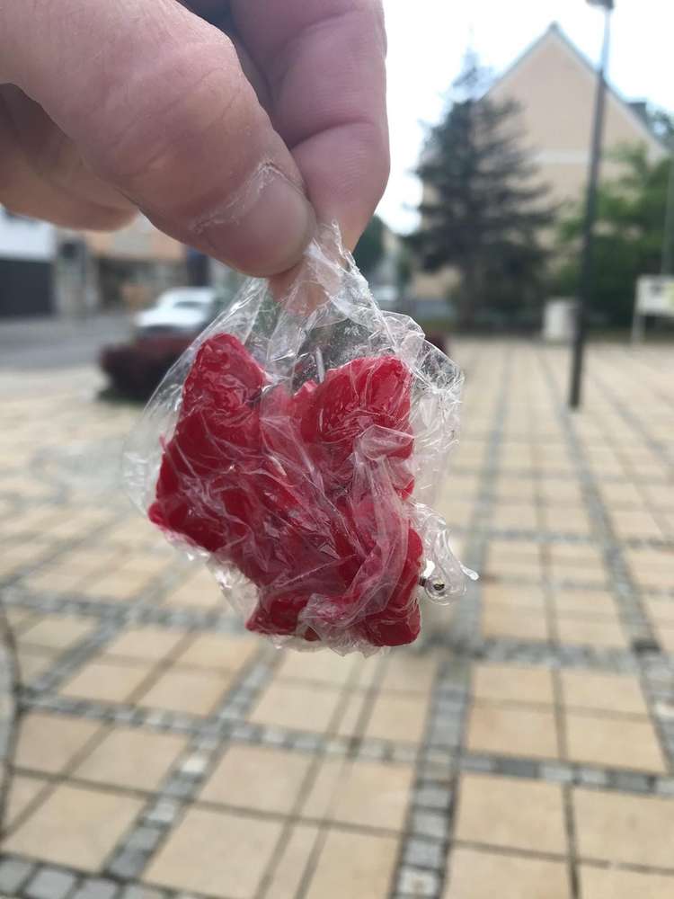 Giftköder-Nägel in Köder-Profilbild