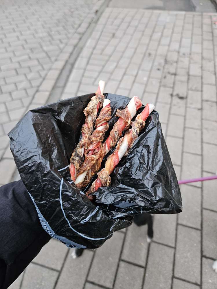 Giftköder-Mehrere Kaustangen ausgelegt-Profilbild