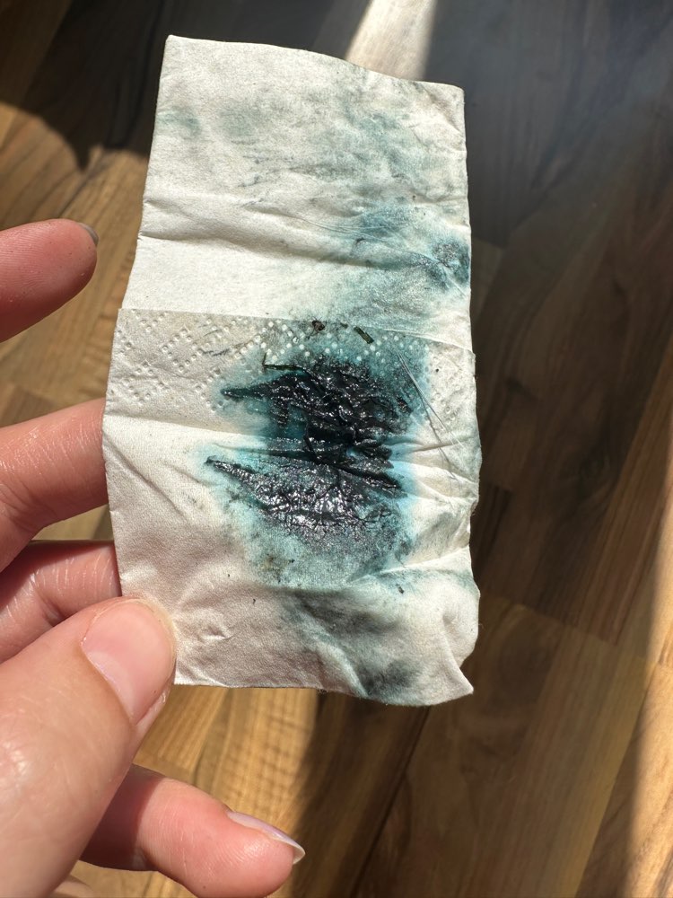 Giftköder-Blaues Maschinenfett-Profilbild