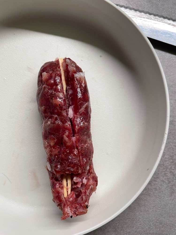 Giftköder-Wurstköder mit Holzspießen-Profilbild